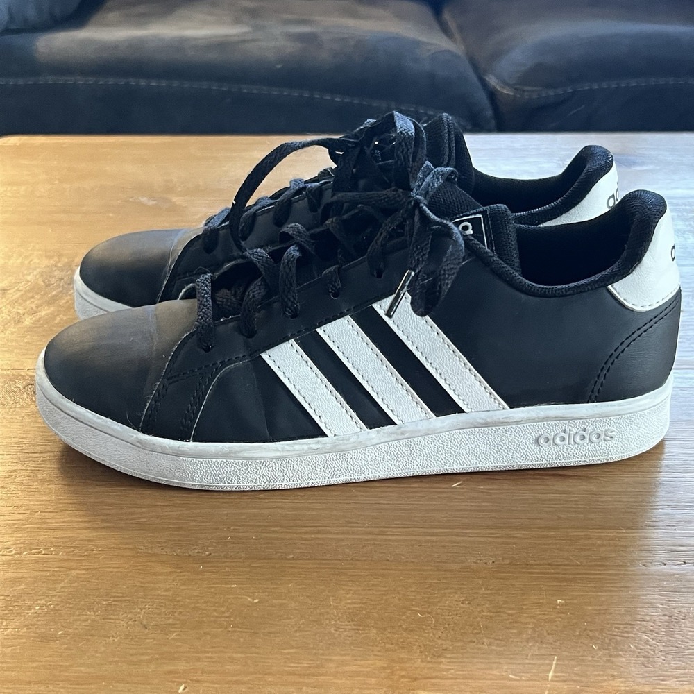 Adidas Black White 3 Stripe Sneakers Youth Kids 4Y Casual Shoes Low Top - Picture 2 of 9